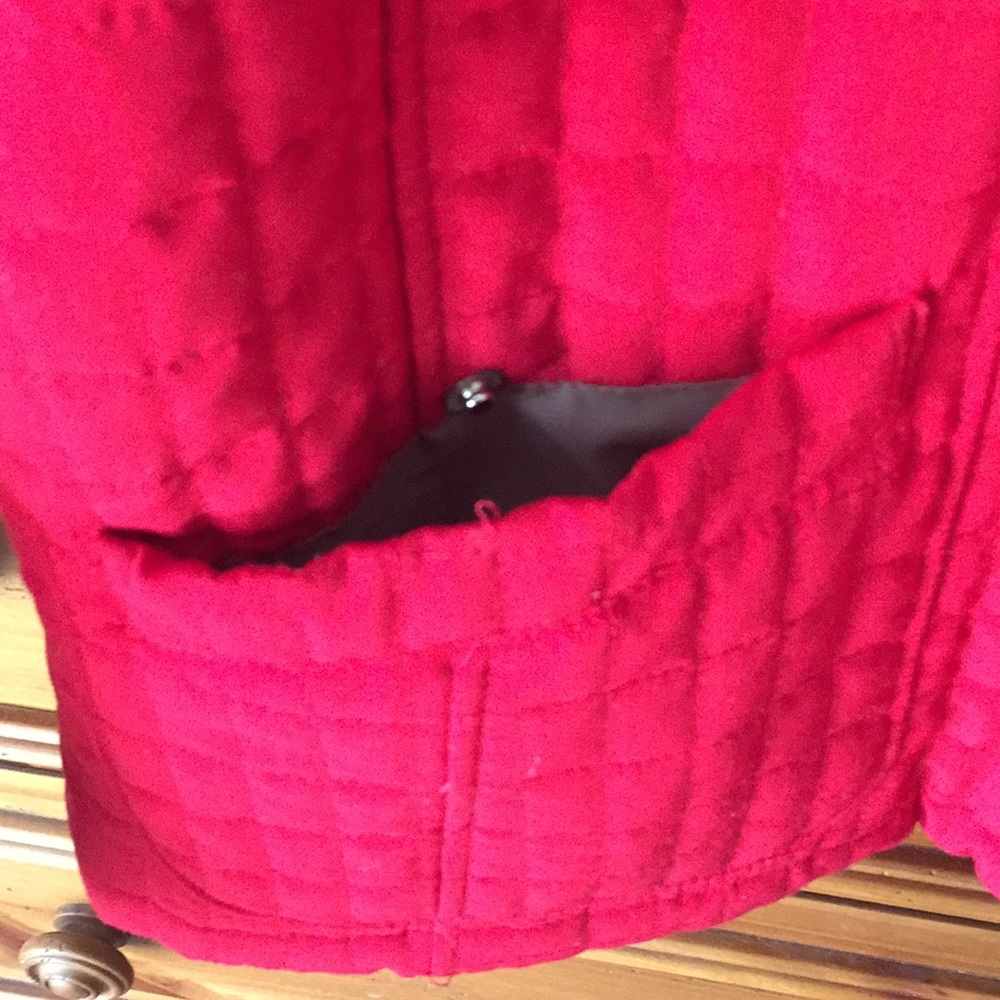 Red Quilted jacket - Picture 4 of 4